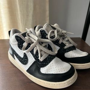 Nike Kids Court Borough Mid Black White Sneakers